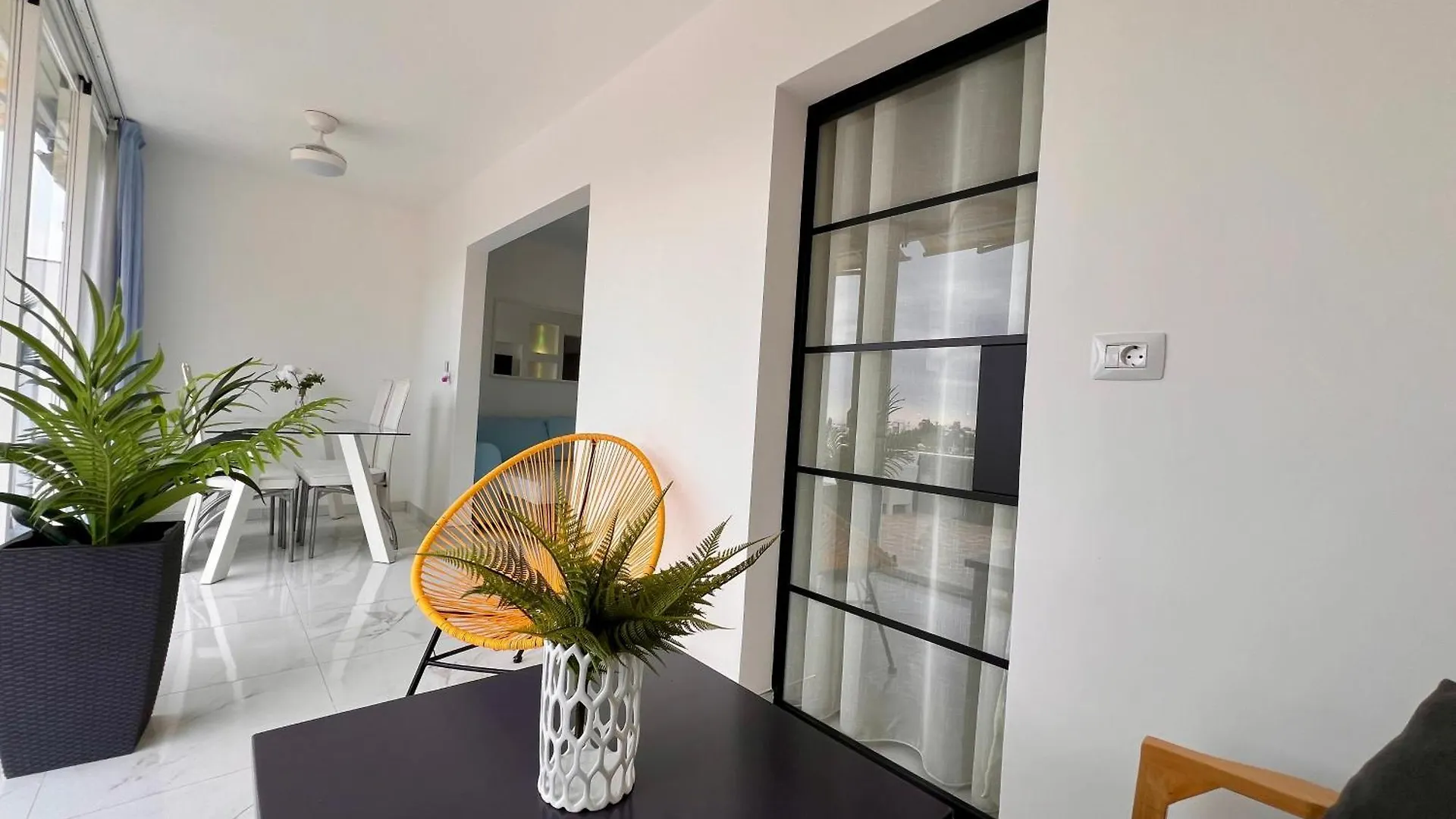 Serene Flat In Central Location Overlooking Siam Park Costa Adeje  Ισπανία