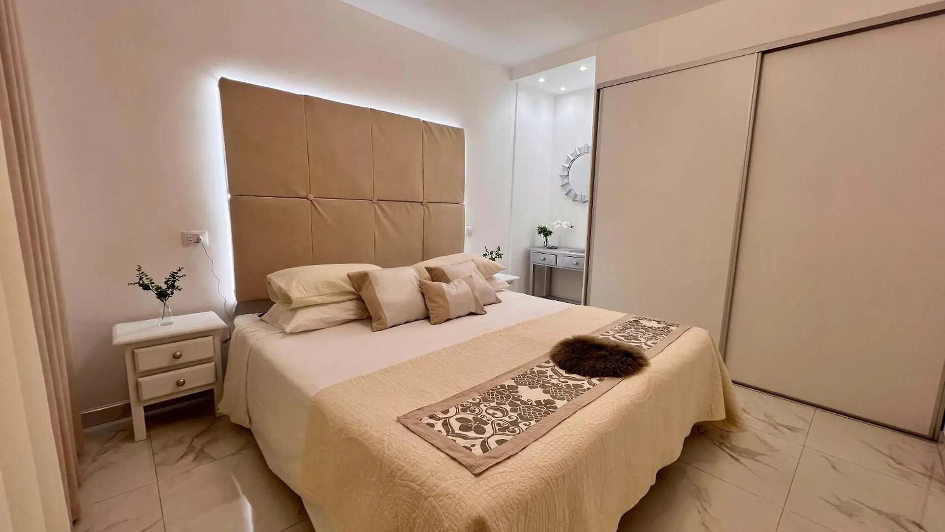 Serene Flat In Central Location Overlooking Siam Park Costa Adeje