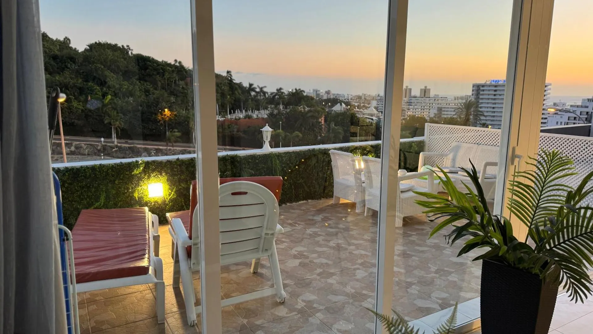 شقة Serene Flat In Central Location Overlooking Siam Park أذيخي
