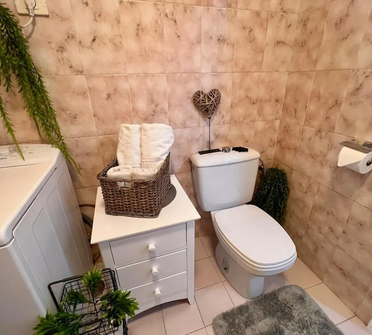 Serene Flat In Central Location Overlooking Siam Park 아데제
