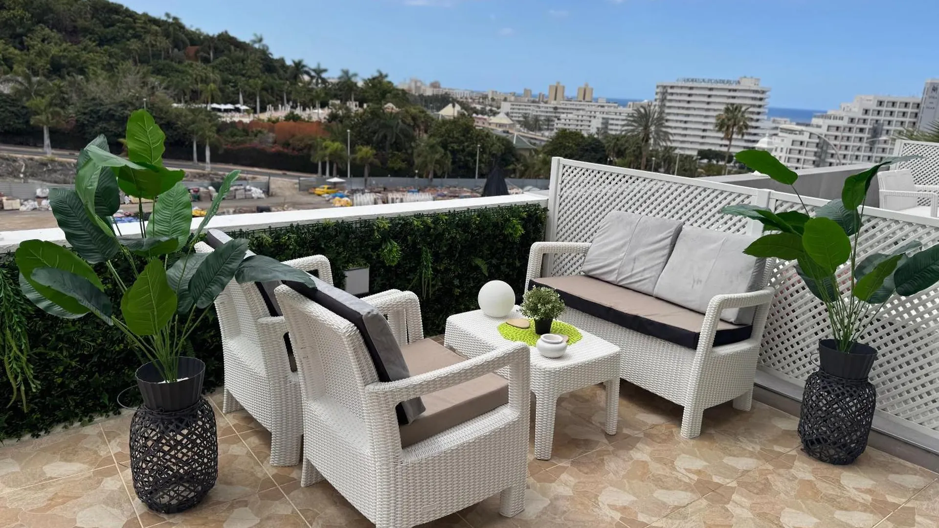 Serene Flat In Central Location Overlooking Siam Park أذيخي 0*,  إسبانيا