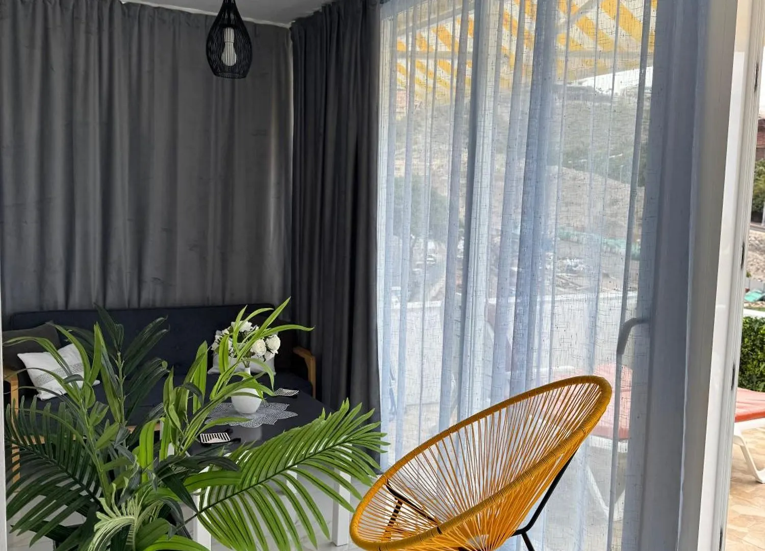 Serene Flat In Central Location Overlooking Siam Park أذيخي