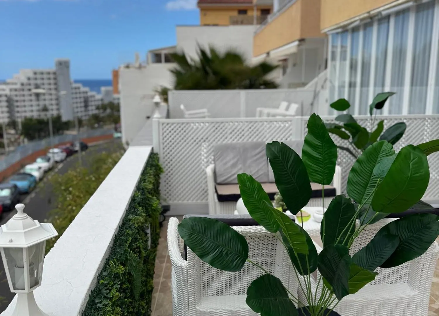 아파트 Serene Flat In Central Location Overlooking Siam Park 아데제 스페인